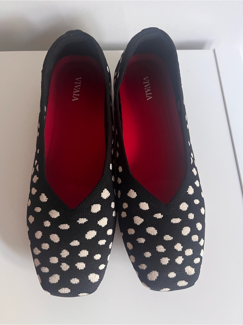 Vivaia Margot 2.0 square toe flats size 39 or US 8